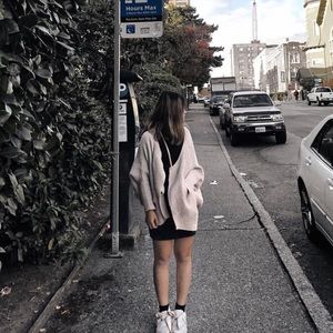 cardigan pink pastel